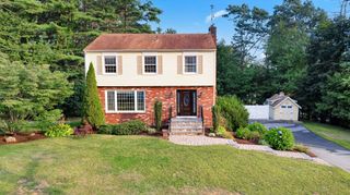 24 Cricket Drive, Sturbridge, MA 01566
