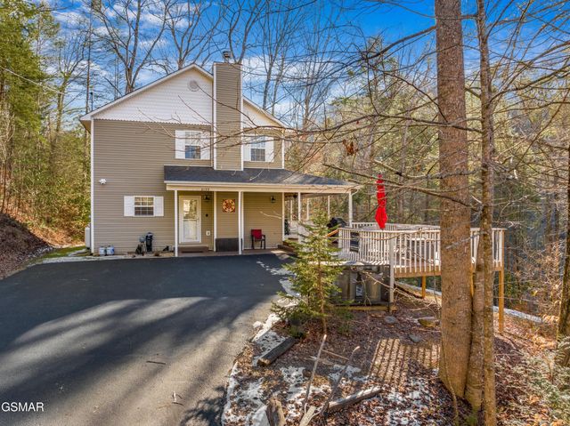 2129 Duck Pond Lane, Sevierville, TN 37876
