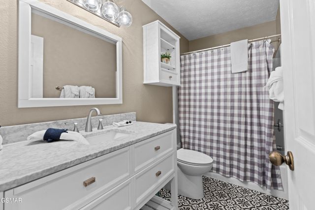 2129 Duck Pond Lane, Sevierville, TN 37876