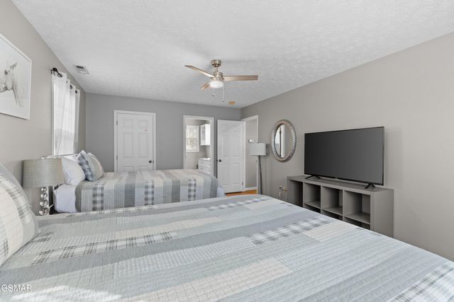 2129 Duck Pond Lane, Sevierville, TN 37876