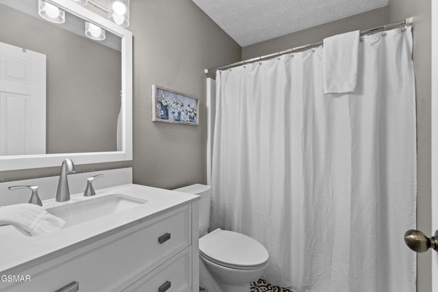 2129 Duck Pond Lane, Sevierville, TN 37876