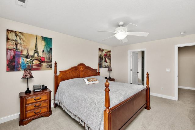 8425 Parkside Circle, West Des Moines, IA 50266