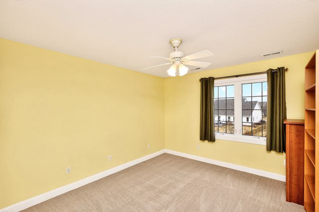 8425 Parkside Circle, West Des Moines, IA 50266