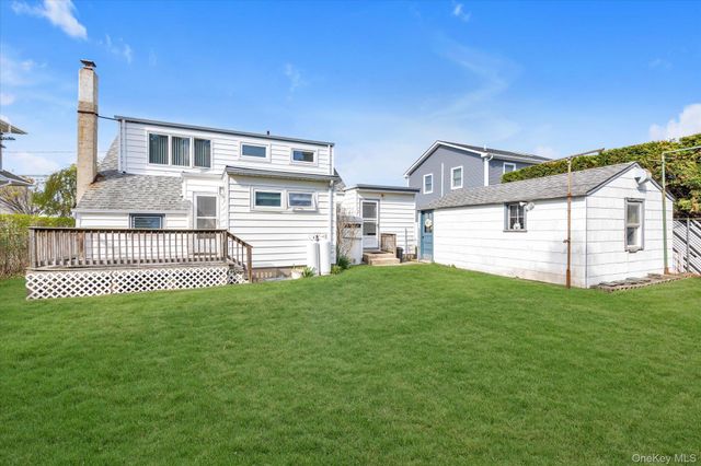 112 Harrison Place, Massapequa, NY 11758