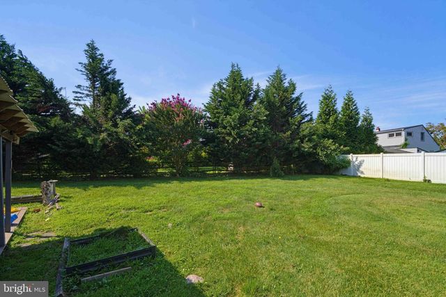 550 GABLES CT, Langhorne, PA 19047