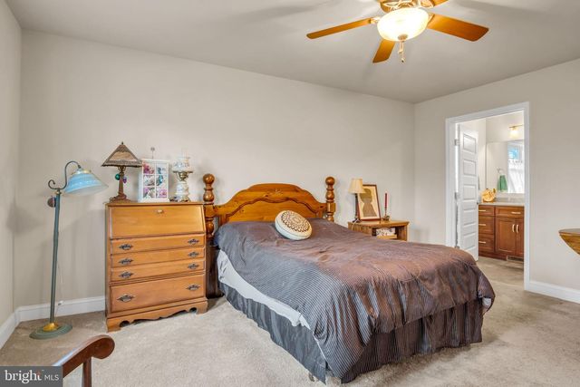 1519 ROLLING MEADOW RD, Lebanon, PA 17046