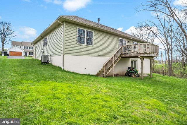 1519 ROLLING MEADOW RD, Lebanon, PA 17046