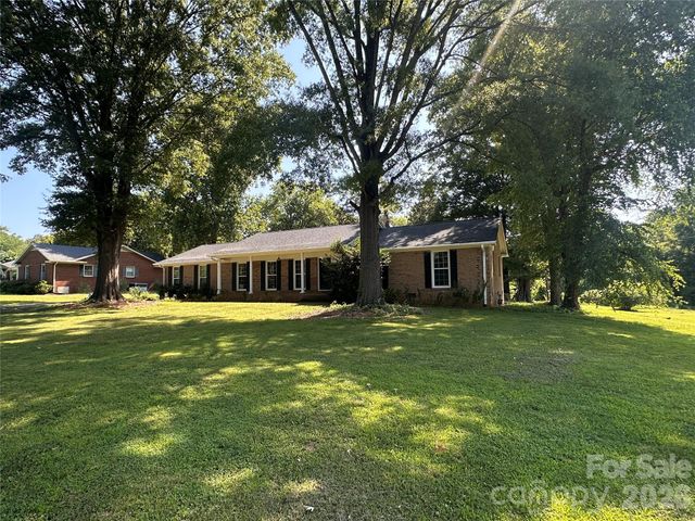 5836 Lebanon Road, Charlotte, NC 28227