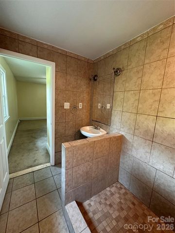 5836 Lebanon Road, Charlotte, NC 28227