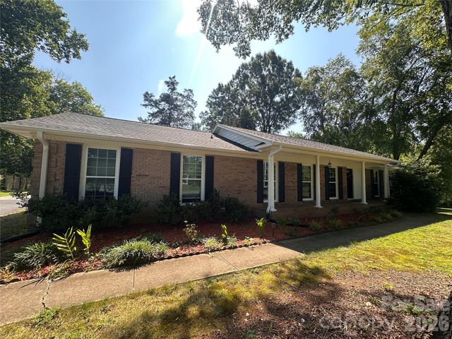 5836 Lebanon Road, Charlotte, NC 28227