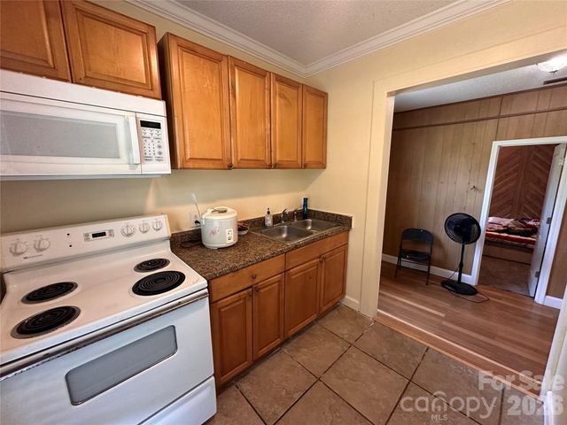 5836 Lebanon Road, Charlotte, NC 28227