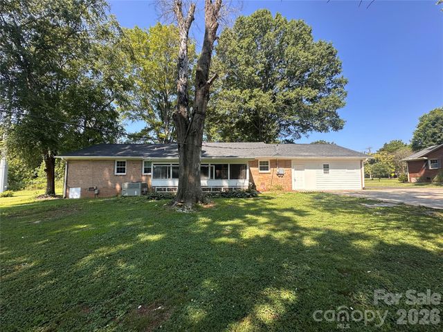 5836 Lebanon Road, Charlotte, NC 28227