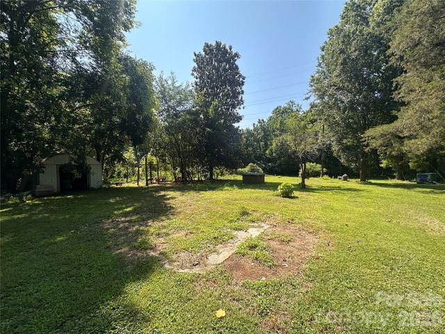 5836 Lebanon Road, Charlotte, NC 28227