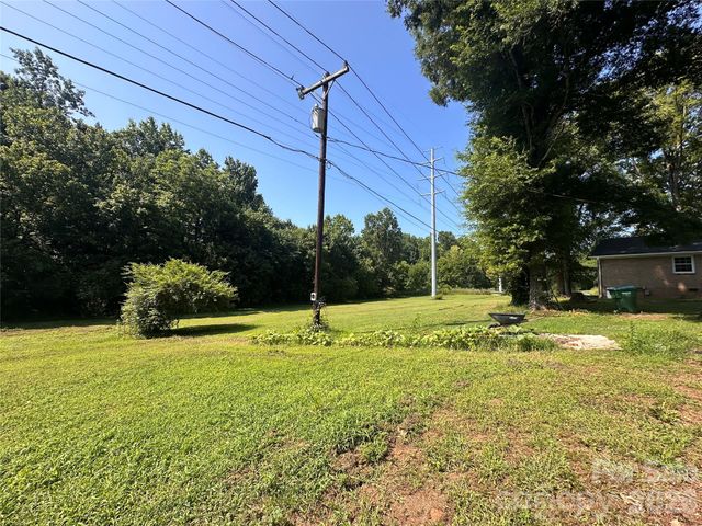 5836 Lebanon Road, Charlotte, NC 28227