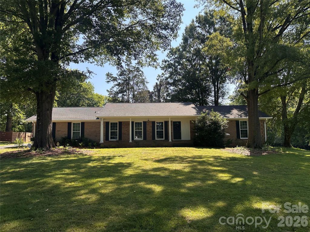 5836 Lebanon Road, Charlotte, NC 28227