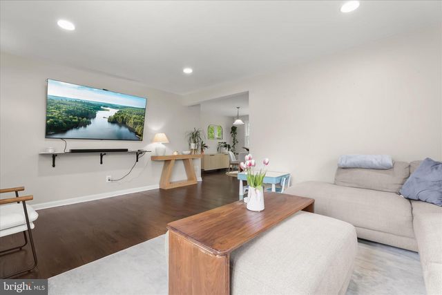 114 SPRINGSIDE DR, Lutherville Timonium, MD 21093