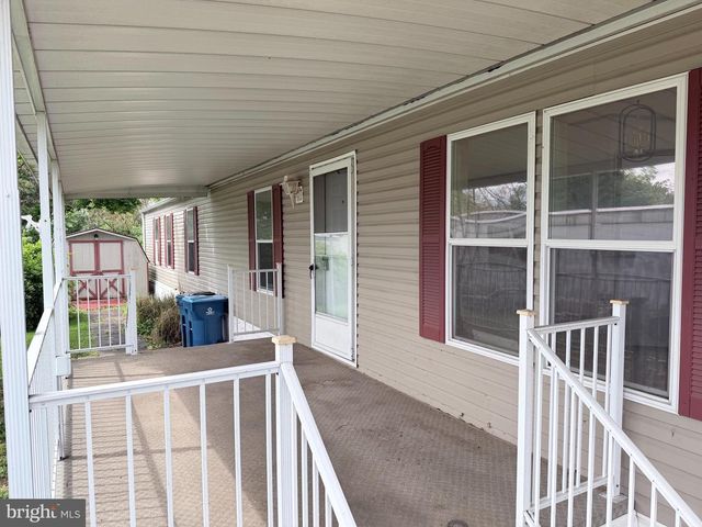 17 CORAL DRIVE, Carlisle, PA 17013