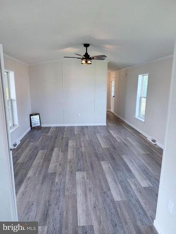17 CORAL DRIVE, Carlisle, PA 17013