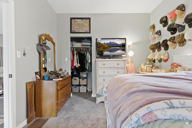 1411 Pierre Street, Manhattan, KS 66502
