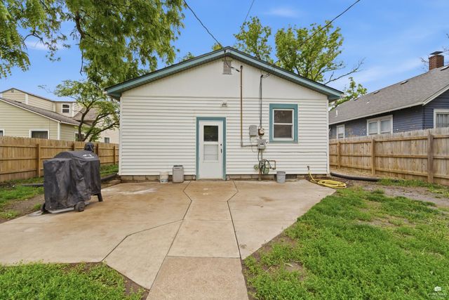 1411 Pierre Street, Manhattan, KS 66502