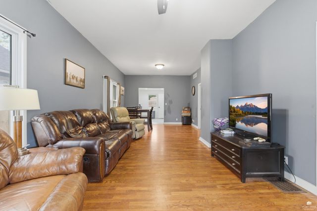 1411 Pierre Street, Manhattan, KS 66502