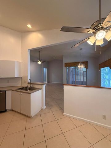633 NW Whitfield Way, Port St. Lucie, FL 34986