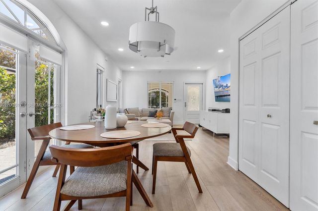 2231 SW 17th St, Miami, FL 33145