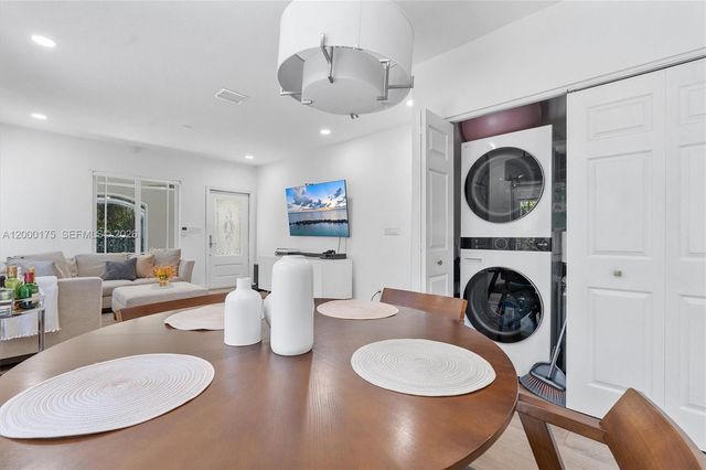 2231 SW 17th St, Miami, FL 33145