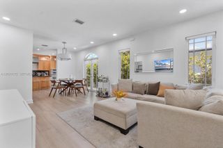 2231 SW 17th St, Miami, FL 33145