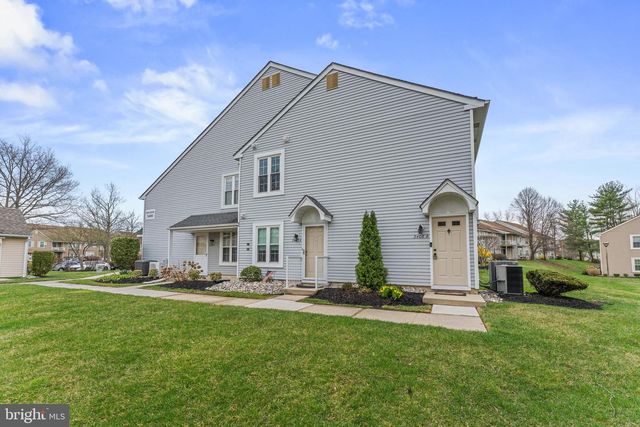 3408-B NEILS CT, Mount Laurel, NJ 08054