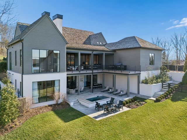 7338 Harlow Dr, College Grove, TN 37046