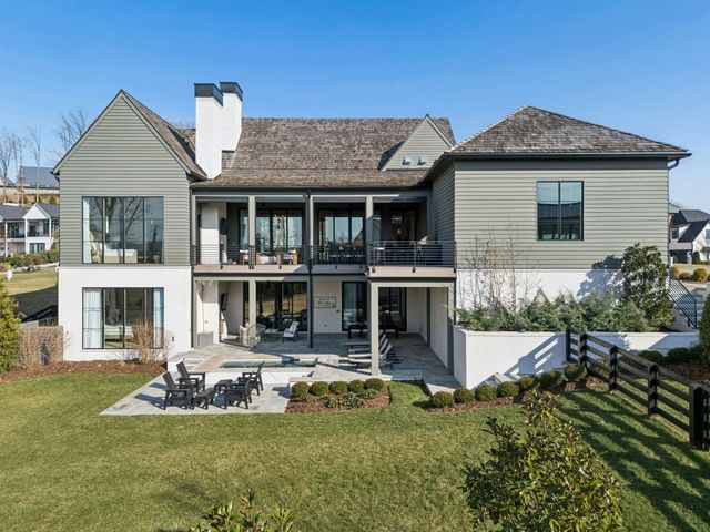 7338 Harlow Dr, College Grove, TN 37046
