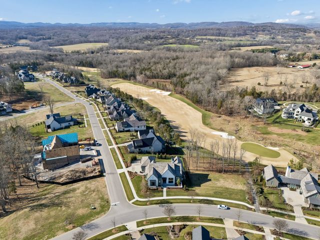 7338 Harlow Dr, College Grove, TN 37046