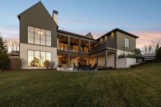7338 Harlow Dr, College Grove, TN 37046