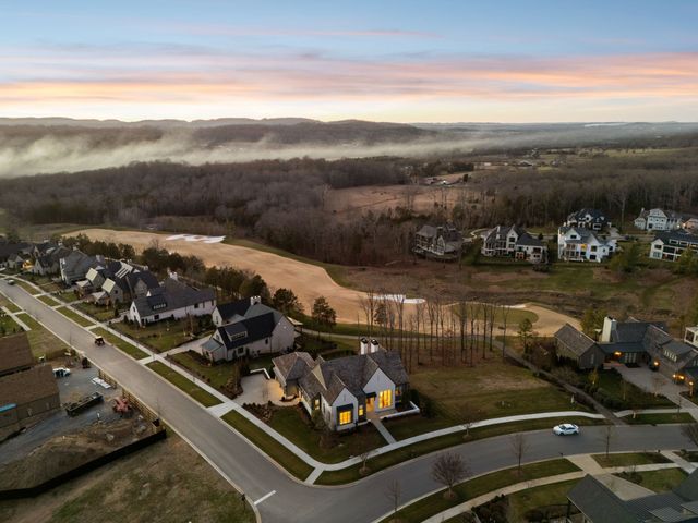 7338 Harlow Dr, College Grove, TN 37046