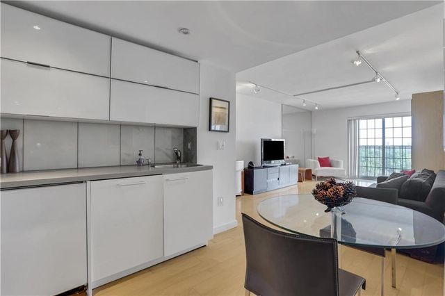 199 14th Street NE 1512, Atlanta, GA 30309