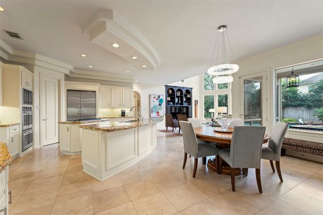 65 Schubach Drive, Sugar Land, TX 77479