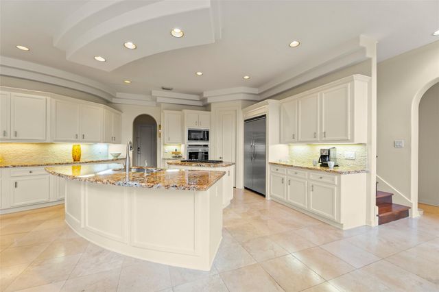 65 Schubach Drive, Sugar Land, TX 77479