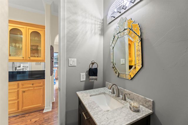 65 Schubach Drive, Sugar Land, TX 77479