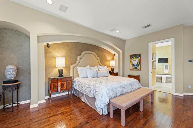 65 Schubach Drive, Sugar Land, TX 77479