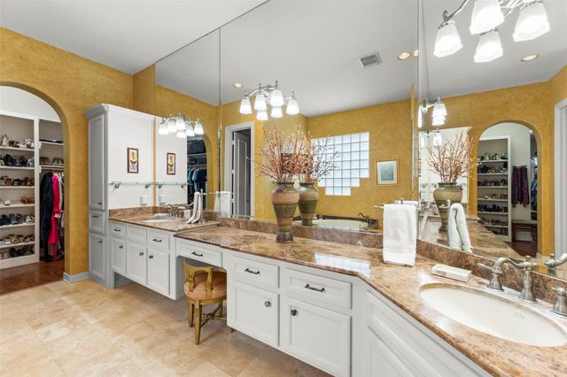 65 Schubach Drive, Sugar Land, TX 77479