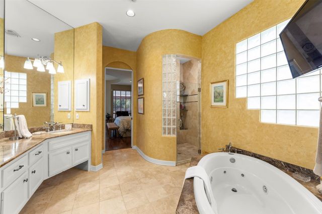 65 Schubach Drive, Sugar Land, TX 77479