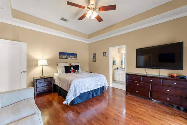 65 Schubach Drive, Sugar Land, TX 77479