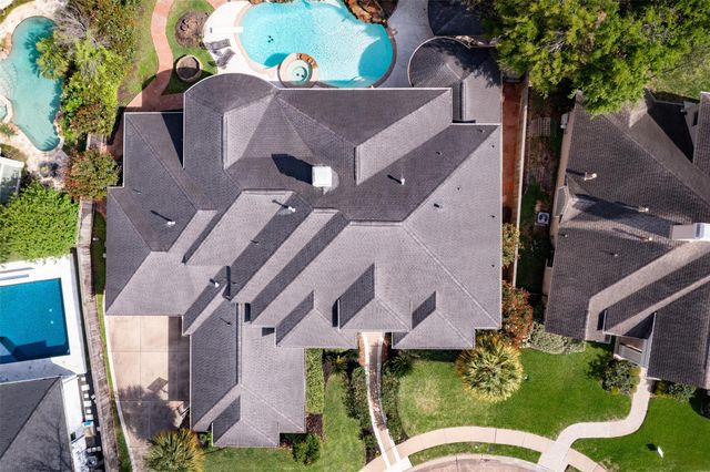 65 Schubach Drive, Sugar Land, TX 77479