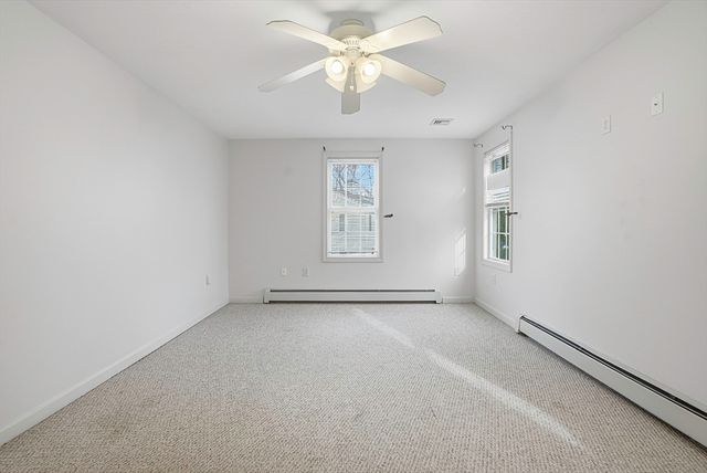 55 Arrowwood Dr 55, Shrewsbury, MA 01545