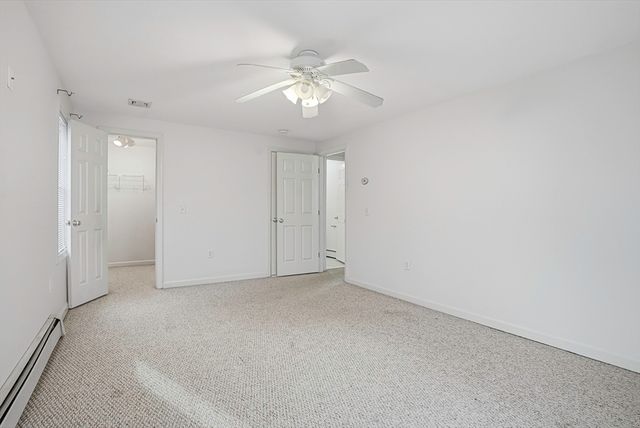 55 Arrowwood Dr 55, Shrewsbury, MA 01545