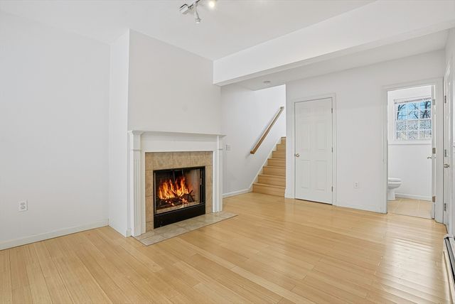 55 Arrowwood Dr 55, Shrewsbury, MA 01545