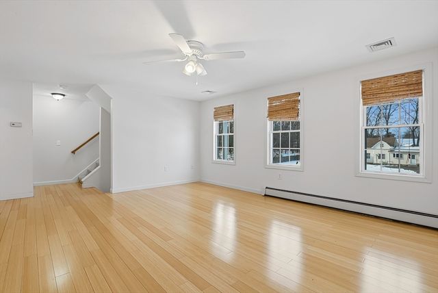 55 Arrowwood Dr 55, Shrewsbury, MA 01545