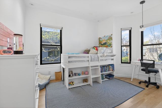 96 Henry Street 1, Cambridge, MA 02139
