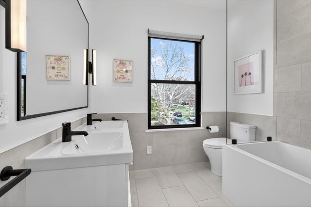 96 Henry Street 1, Cambridge, MA 02139